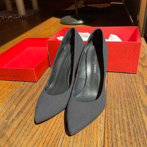 Donald J Pliner Brave-D Black Crepe Elastic Heels 8.5